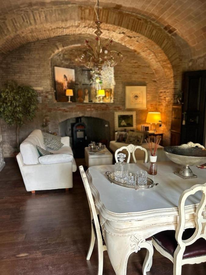 סן ג'יובאני ואלדרנו Borgo Di Beppe E Gloria Suite מראה חיצוני תמונה
